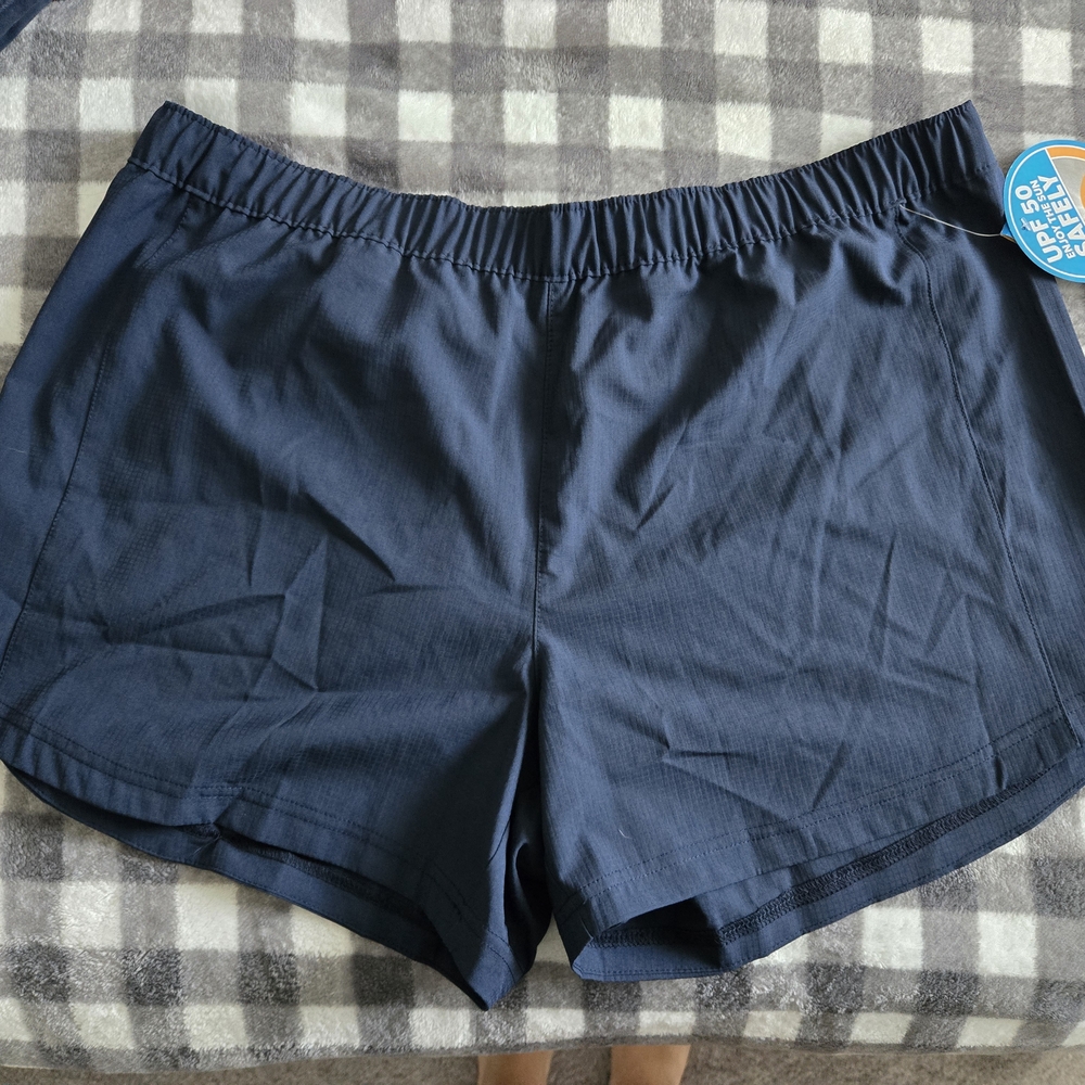 Columbia Women's Dark Blue Athletic Shorts